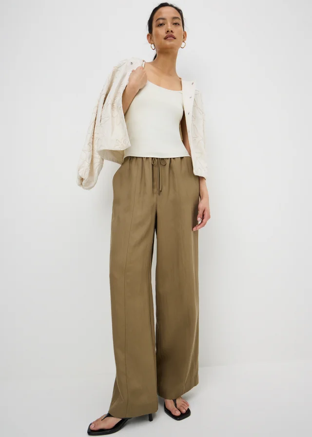 Ivory Polyamide Fitted Vest Top