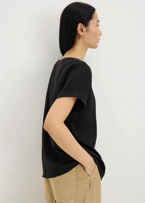 Black Textured Box Top Blouse - 28 Image 2