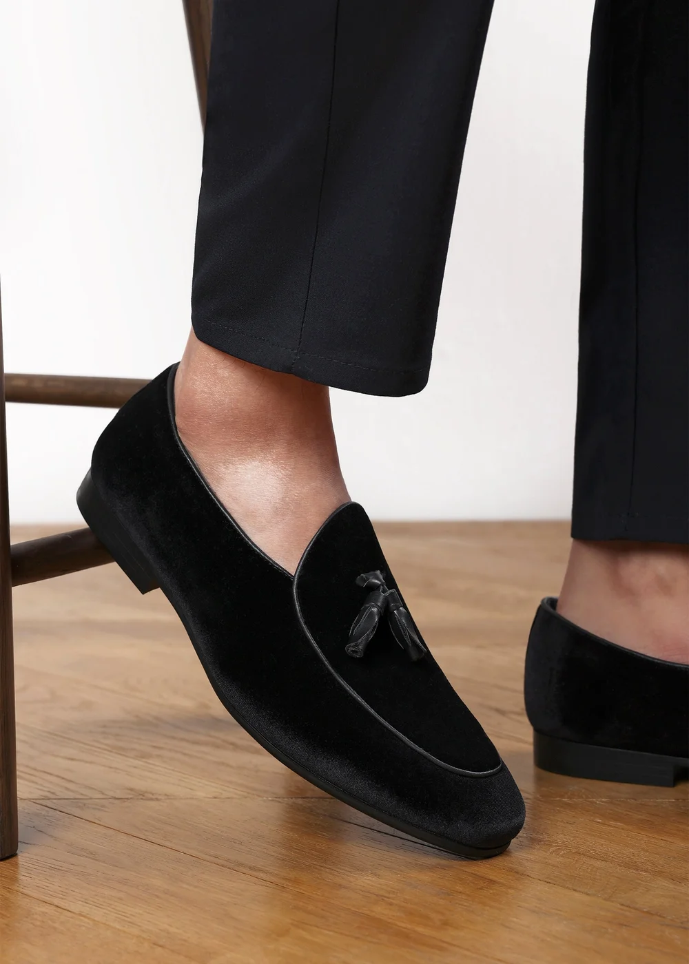 Where's That From Finley Black Velvet Tassel Loafer Dress Shoes - 10 Image 6