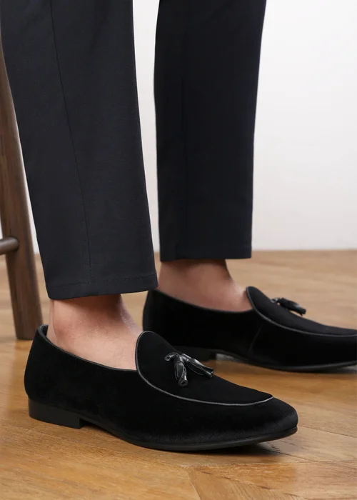 Where's That From Finley Black Velvet Tassel Loafer Dress Shoes - 10 Image 2