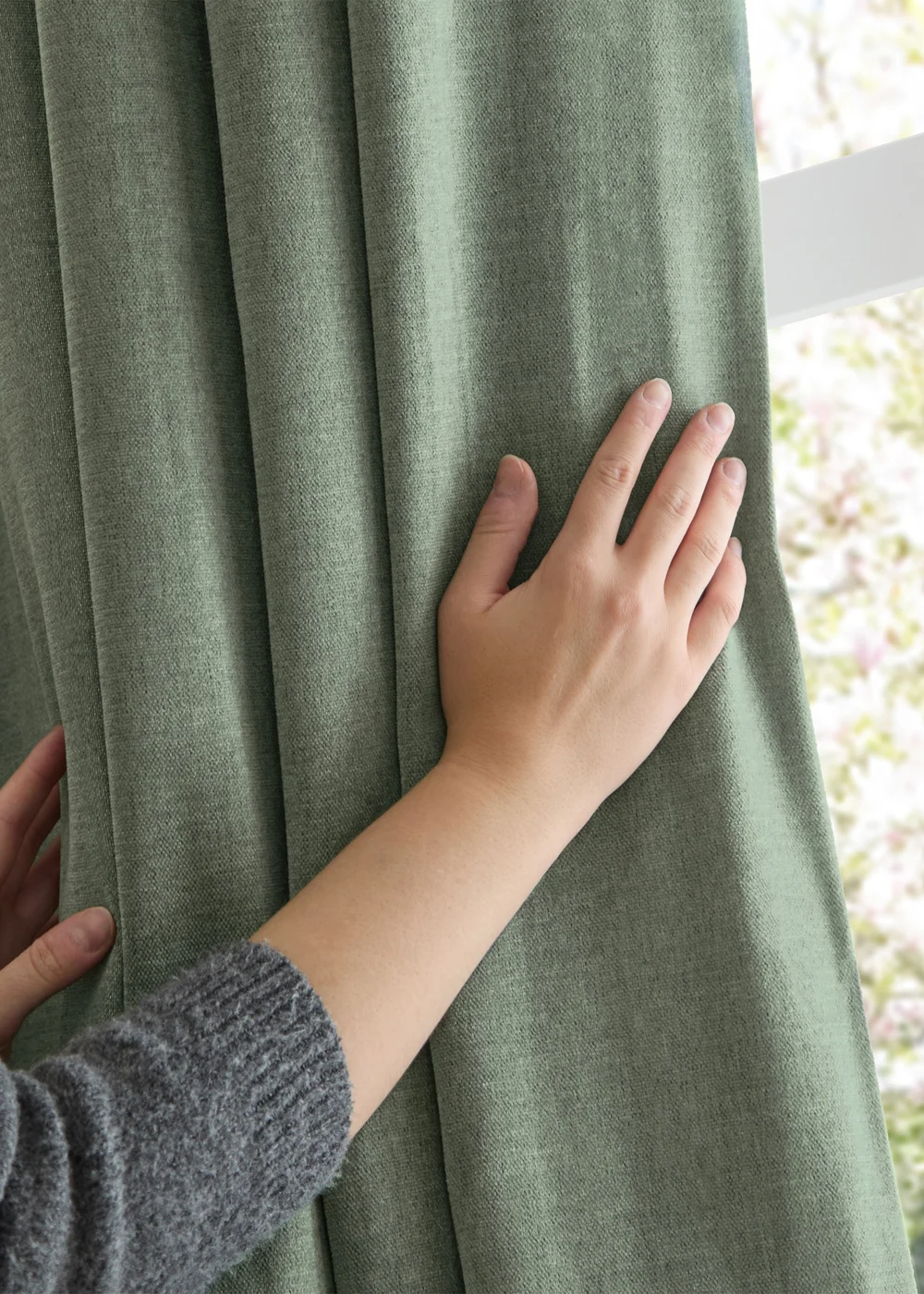 Furn Soft Chenille Blackout Pencil Pleat Curtain Pair Green - 46W X 54D (117x137cm Image 5