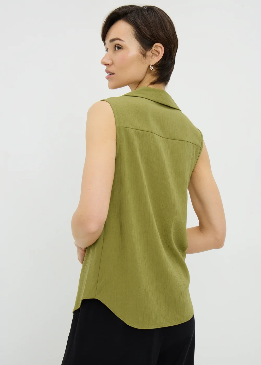 Khaki Sleeveless Clipper Shirt - 26 Image 3