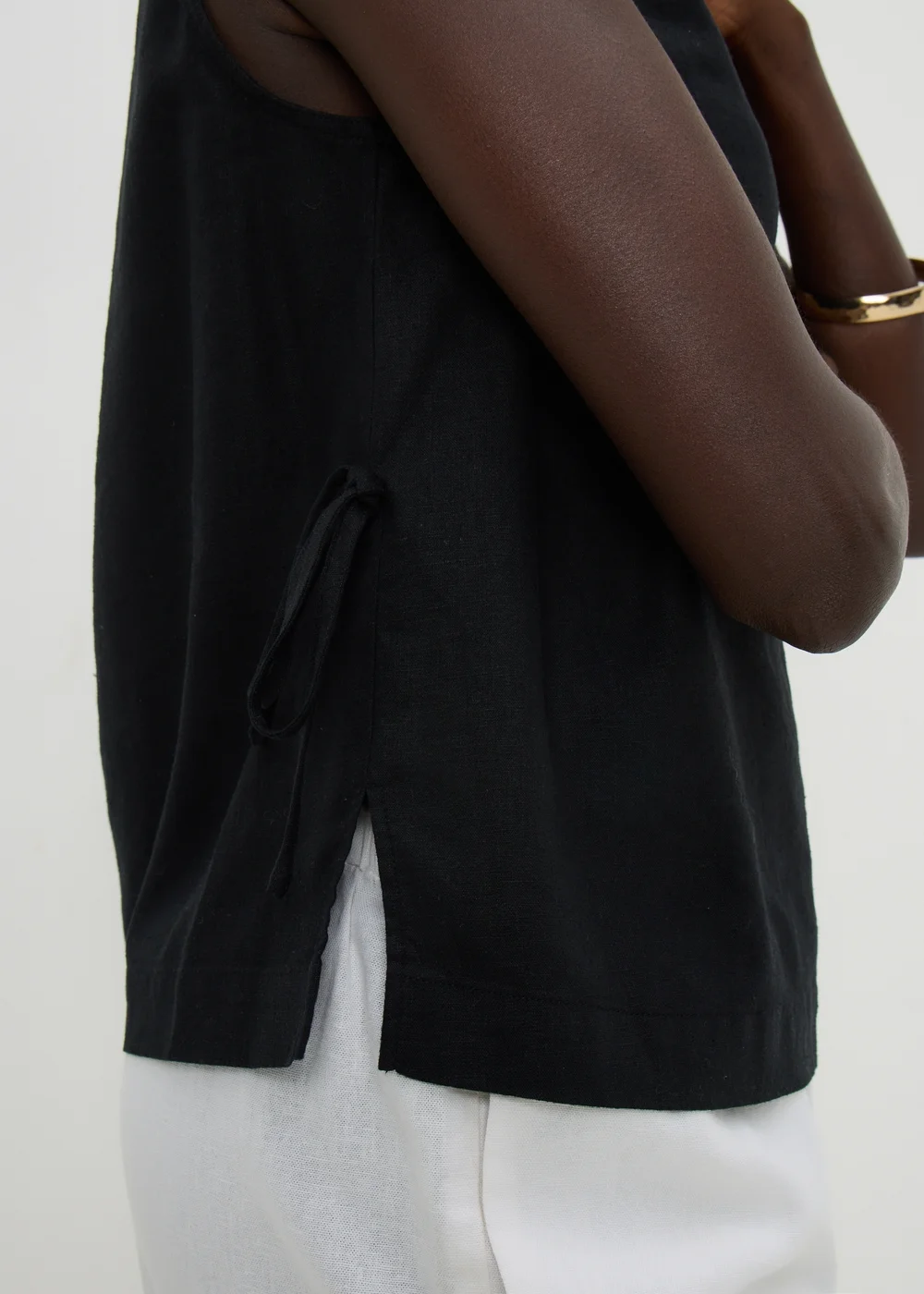 Black Linen Blend Vest Top - Size 14 Image 3