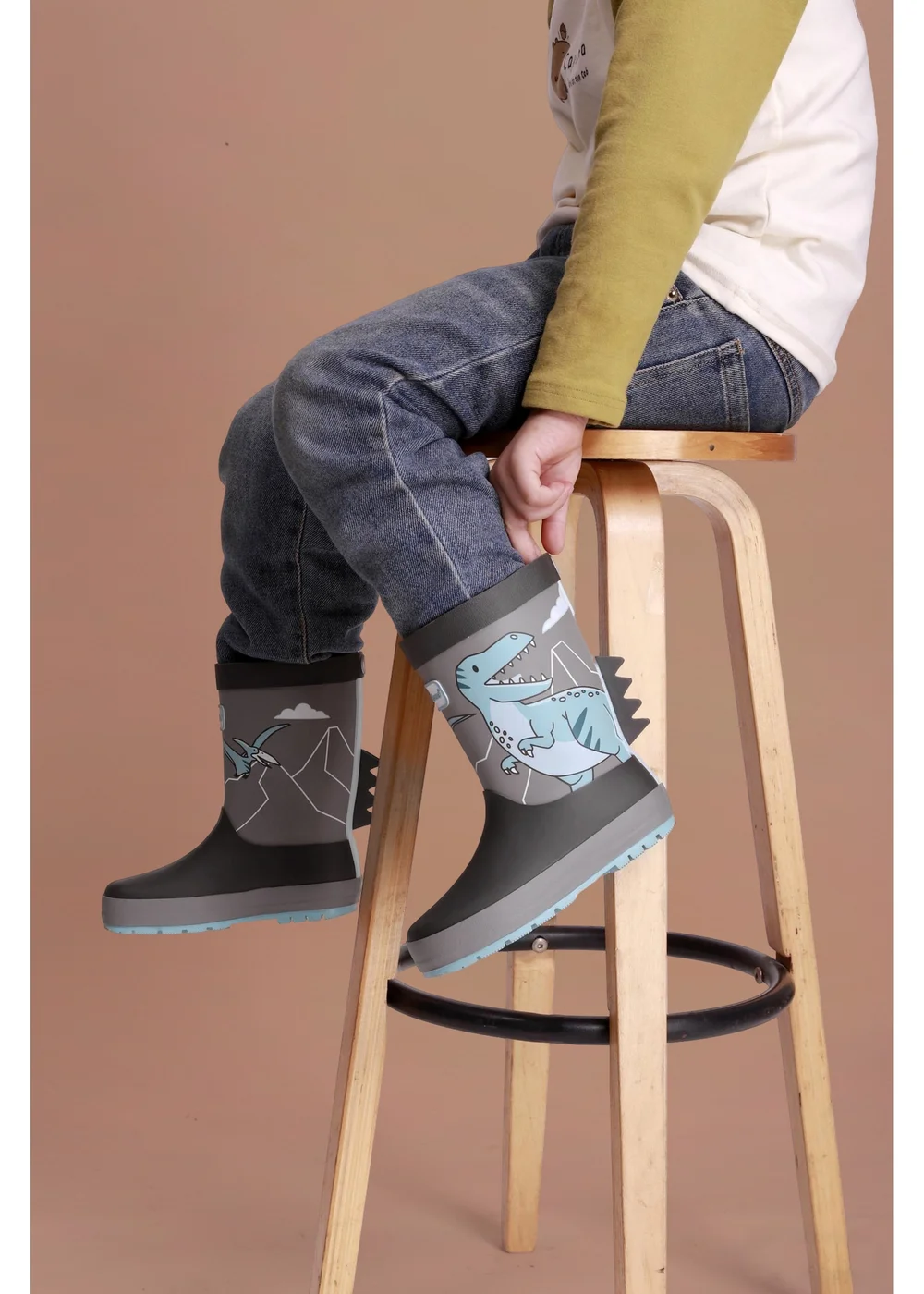 ToeZone Boys Grey Dinosaur Waterproof Wellies (Younger 6 - Older 12) - 10 Infants Image 4