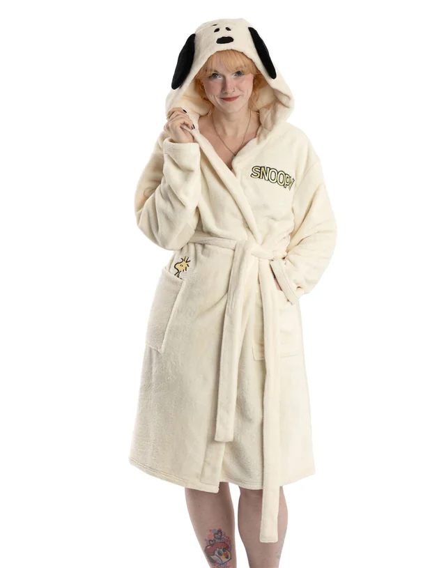 Vanilla Underground Peanuts Snoopy Adults White Hooded Bathrobe