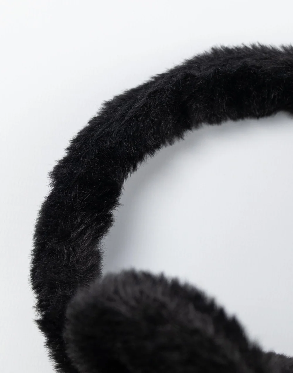 Vanilla Underground Disney Minnie Girls Black Earmuffs - One Size Image 4