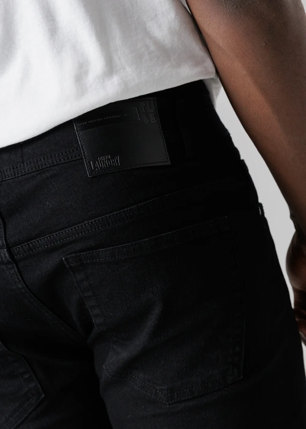 Tokyo Laundry Black Slim Fit Cotton Blend Jeans - 32/L30 Image 4