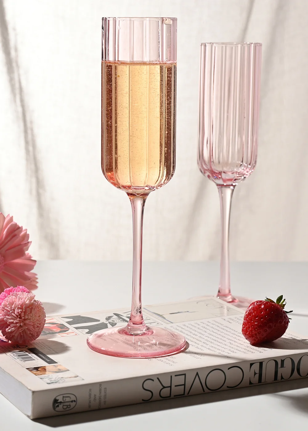 Hestia Bright Pink Scalloped Glass Champagne Flutes Set of 2 - One Size Image 1