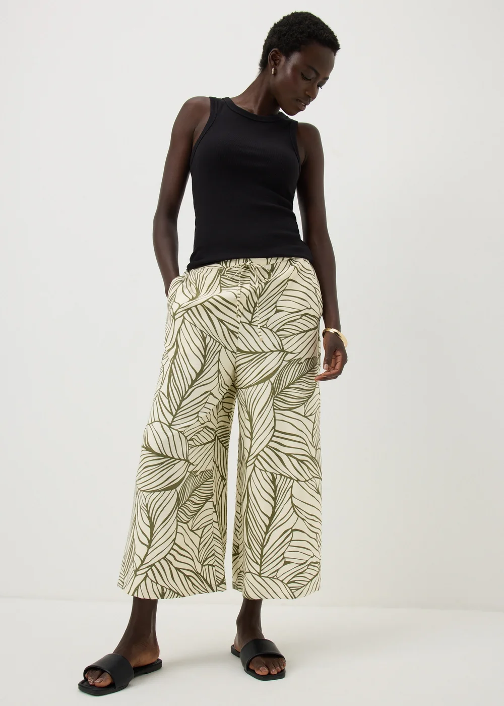 Khaki Leaf Print Twill Wide Leg Culotte Trousers - 18 Image 1