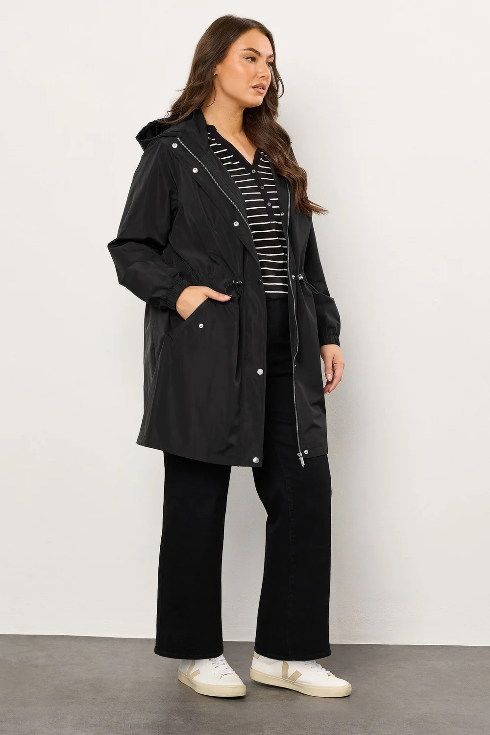 Evans Curve Black Lightweight Rain Jacket - 16 Image 1