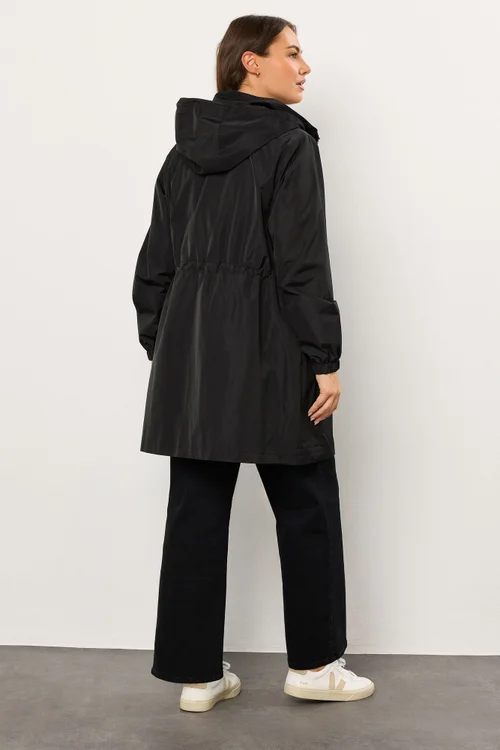 Evans Curve Black Lightweight Rain Jacket - 16 Image 3