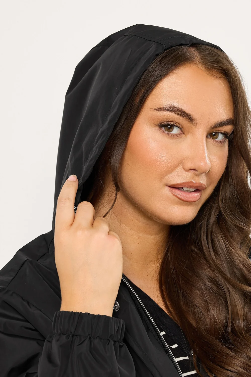 Evans Curve Black Lightweight Rain Jacket - 16 Image 5