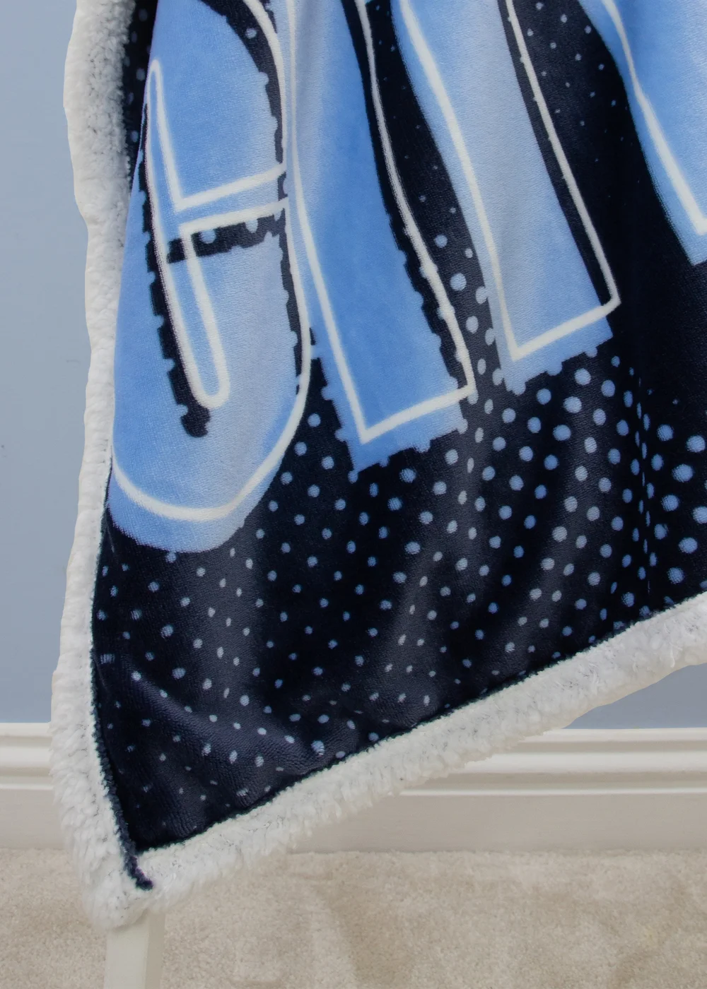 Manchester City Blue Tackle Sherpa Fleece - 120 X 150 Image 4