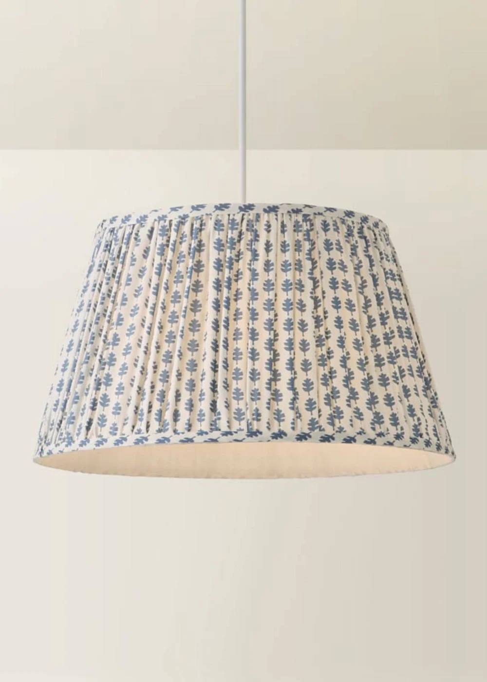 ValueLights Grange Large Easy Fit Blue Floral Pleated Lampshade - One Size Image 3