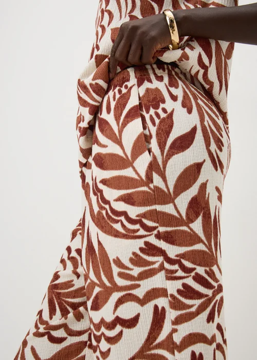 Chocolate Brown Leaf Textured Cropped Co Ord Trousers - 18 Image 3
