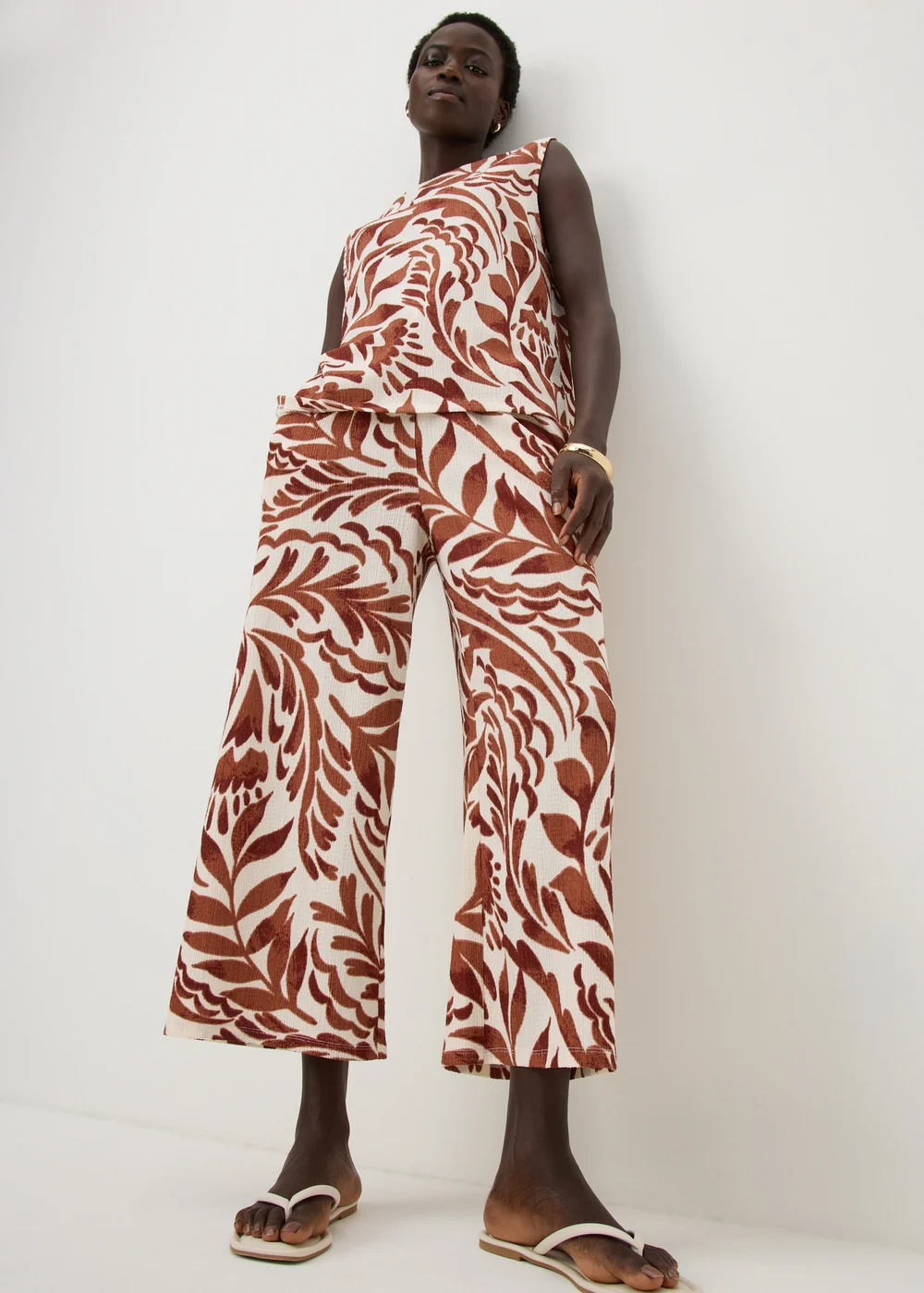 Chocolate Brown Leaf Textured Cropped Co Ord Trousers - 18 Image 1