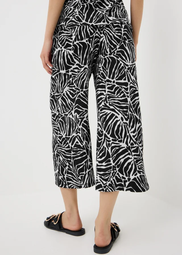 Black Leaf Textured Cropped Co Ord Trousers