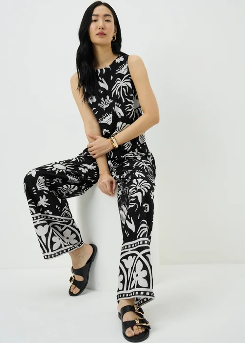 Black Sun Print Vest Co Ord Top - 22 Image 1
