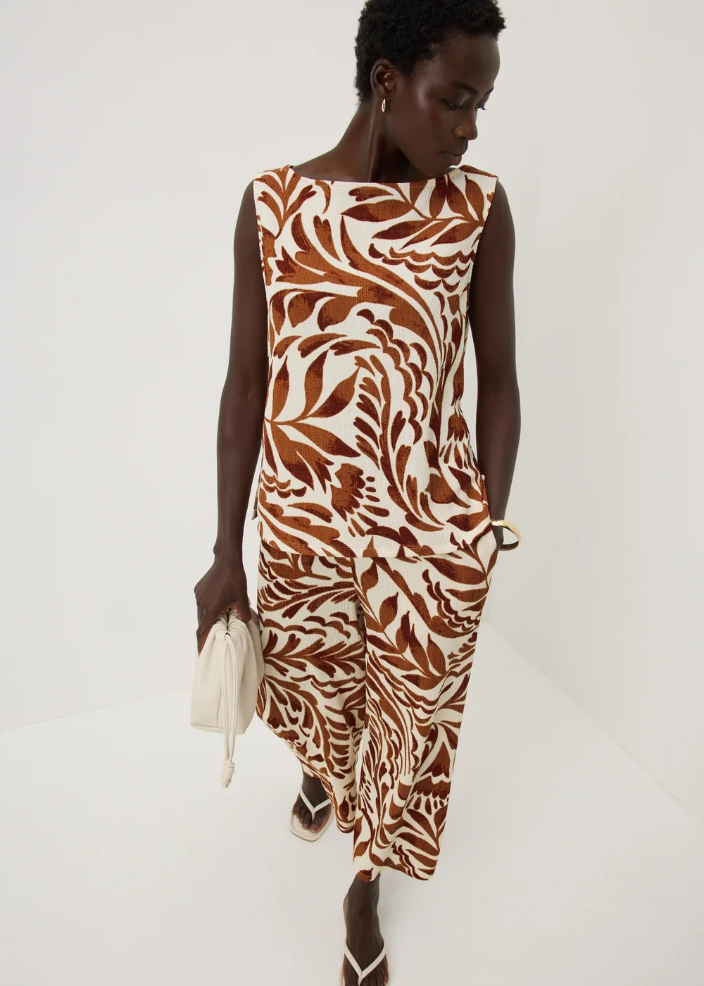 Chocolate Brown Leaf Textured Co Ord Vest Top - 8 Image 1