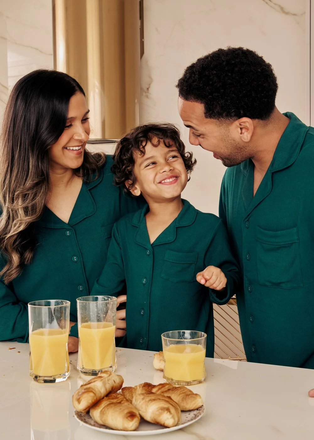 Pyjamily Emerald Green Midnight Jewel Men's Two-Piece Short Matching Pyjama Set - 2XL Image 1