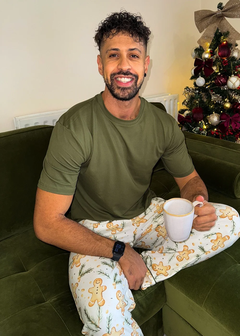 My Christmas Pyjamas White Gumdrop Buttons Two-Piece Long Matching Pyjama Set (Short Sleeve) - L Image 3