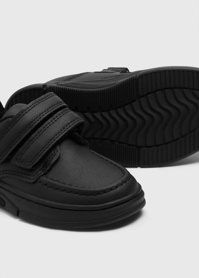 Boys Black Rip Tape School Shoe (Younger 8-Older 6)
