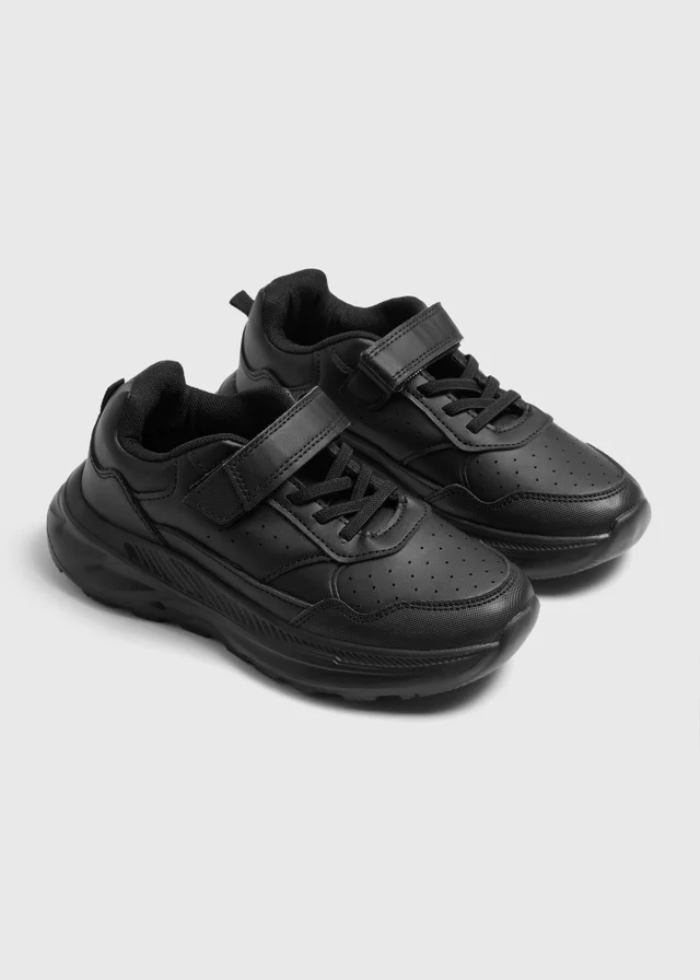 Boys Black School Trainers (Younger 10-Older 6)