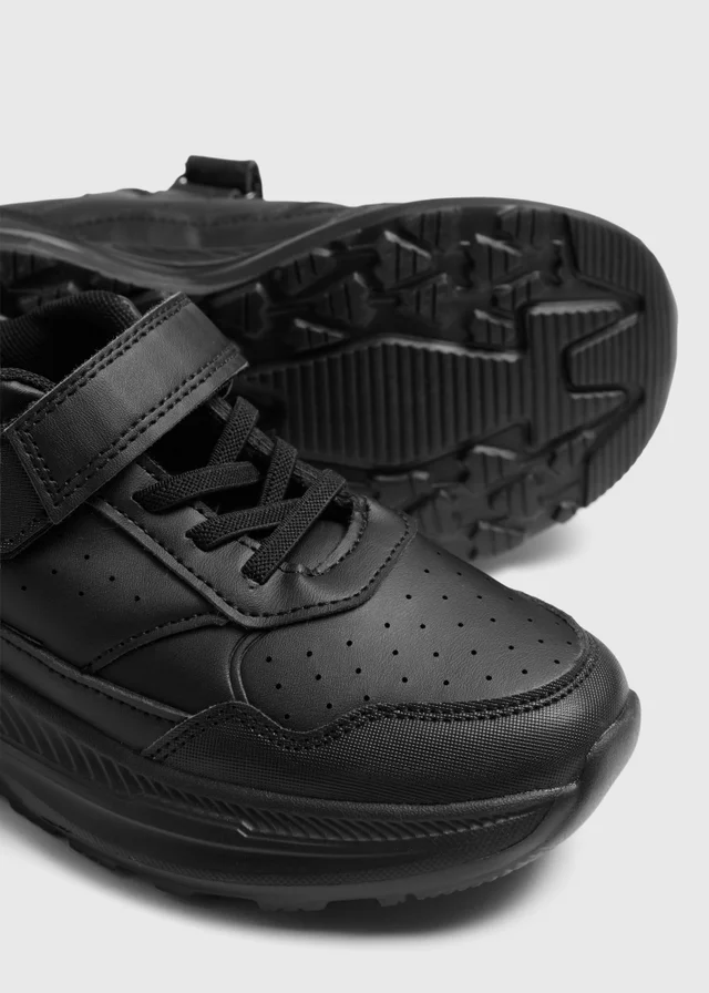 Boys Black School Trainers (Younger 10-Older 6)