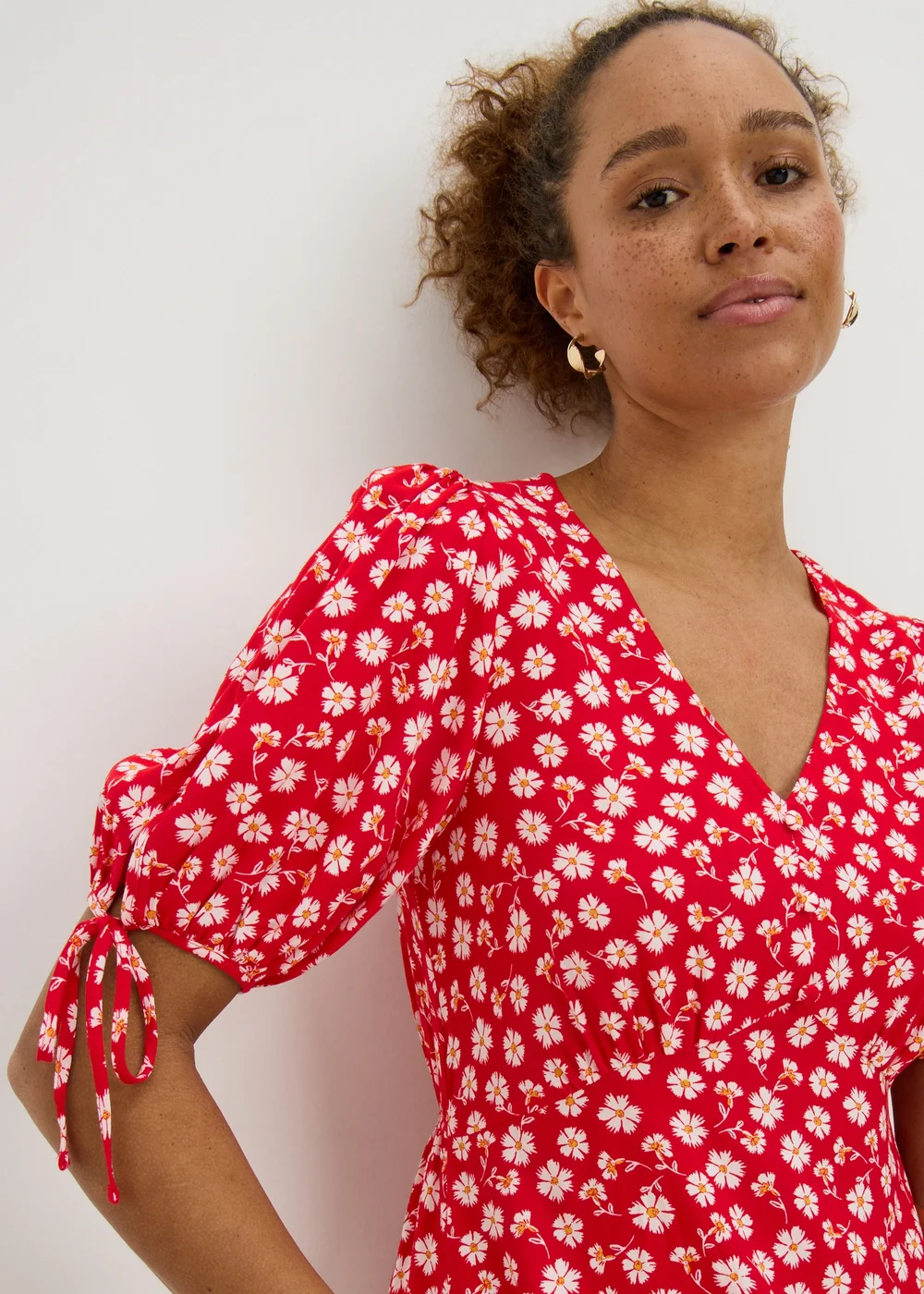 Red Ditsy Floral Midi Tea Dress - Size 14 Image 3