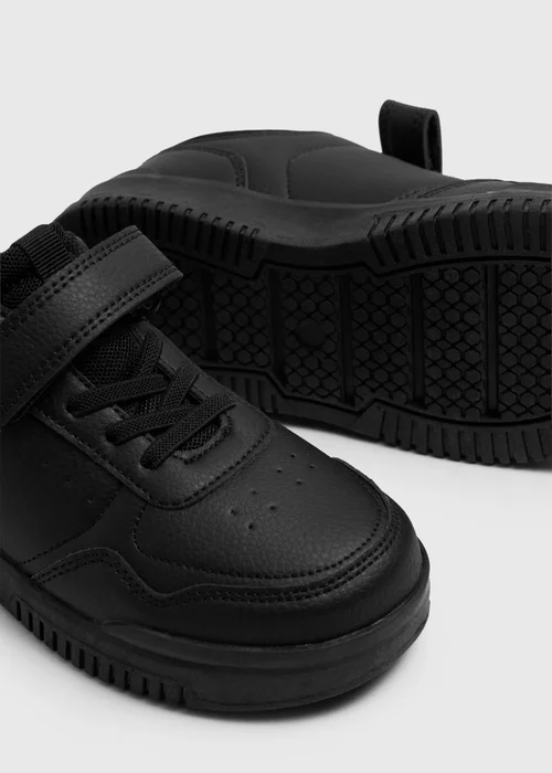 Boys Black School Trainers (Younger 10-Older 6) - 10 Infants Image 2