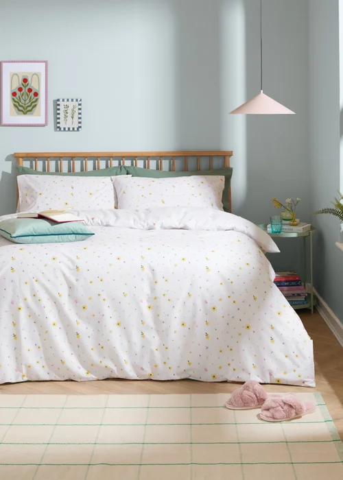 Furn Cottage Garden Reversible Printed Multicolour Duvet Cover Set - Double Image 2
