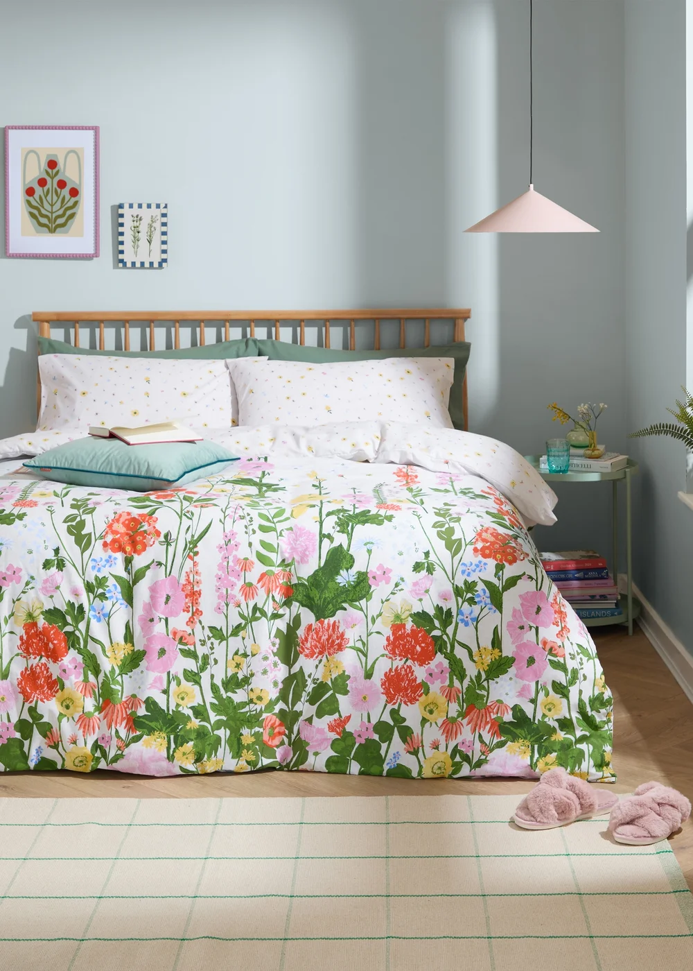 Furn Cottage Garden Reversible Printed Multicolour Duvet Cover Set - Double Image 1