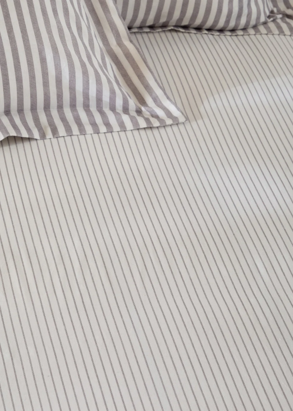 Yard Hebden 100% Cotton Narrow Stripe Mauve Fitted Sheet - Single Image 2