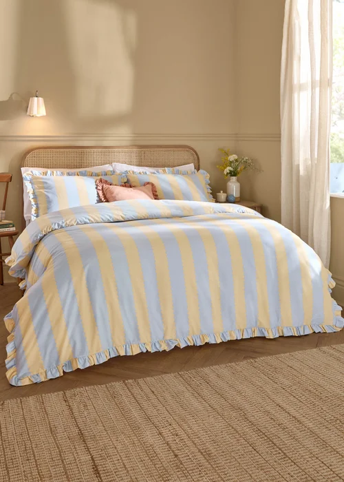 Wylder Nature Birdie Stripe Ruffle Lemon Duvet Cover Set - Double Image 1