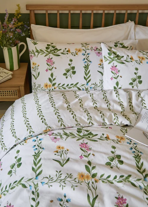 Wylder Olivia Reversible 100% Cotton Green Duvet Cover Set - Single Image 2