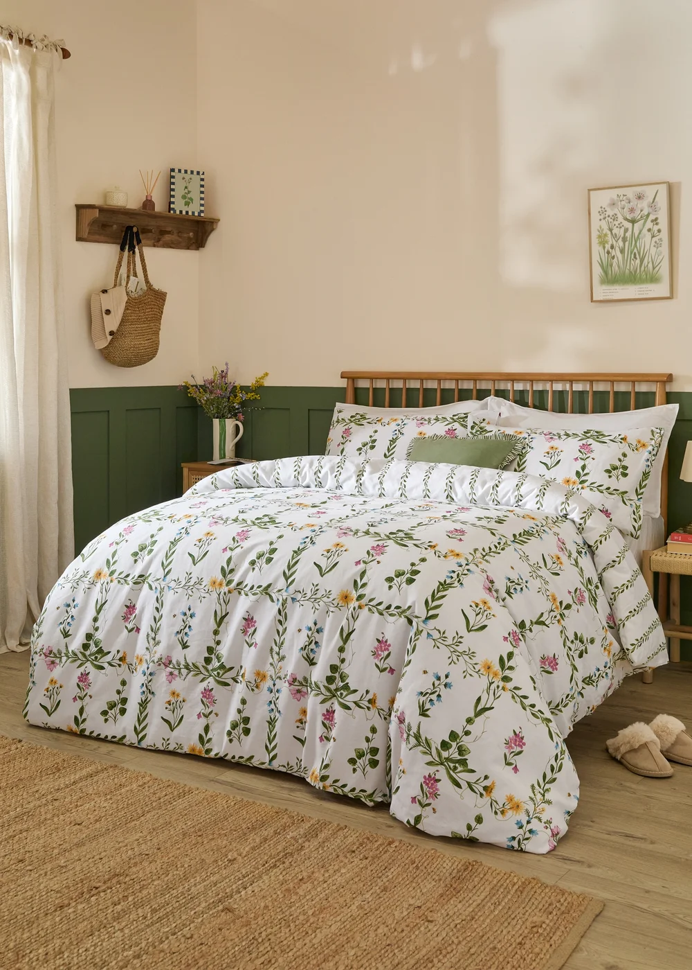 Wylder Olivia Reversible 100% Cotton Green Duvet Cover Set - Single Image 1