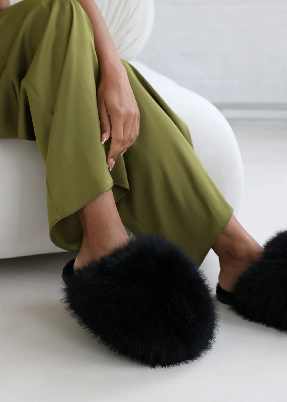 Where's That From Inez Ultimate Fluffy Black Fur Mule Slippers - 4 Image 5