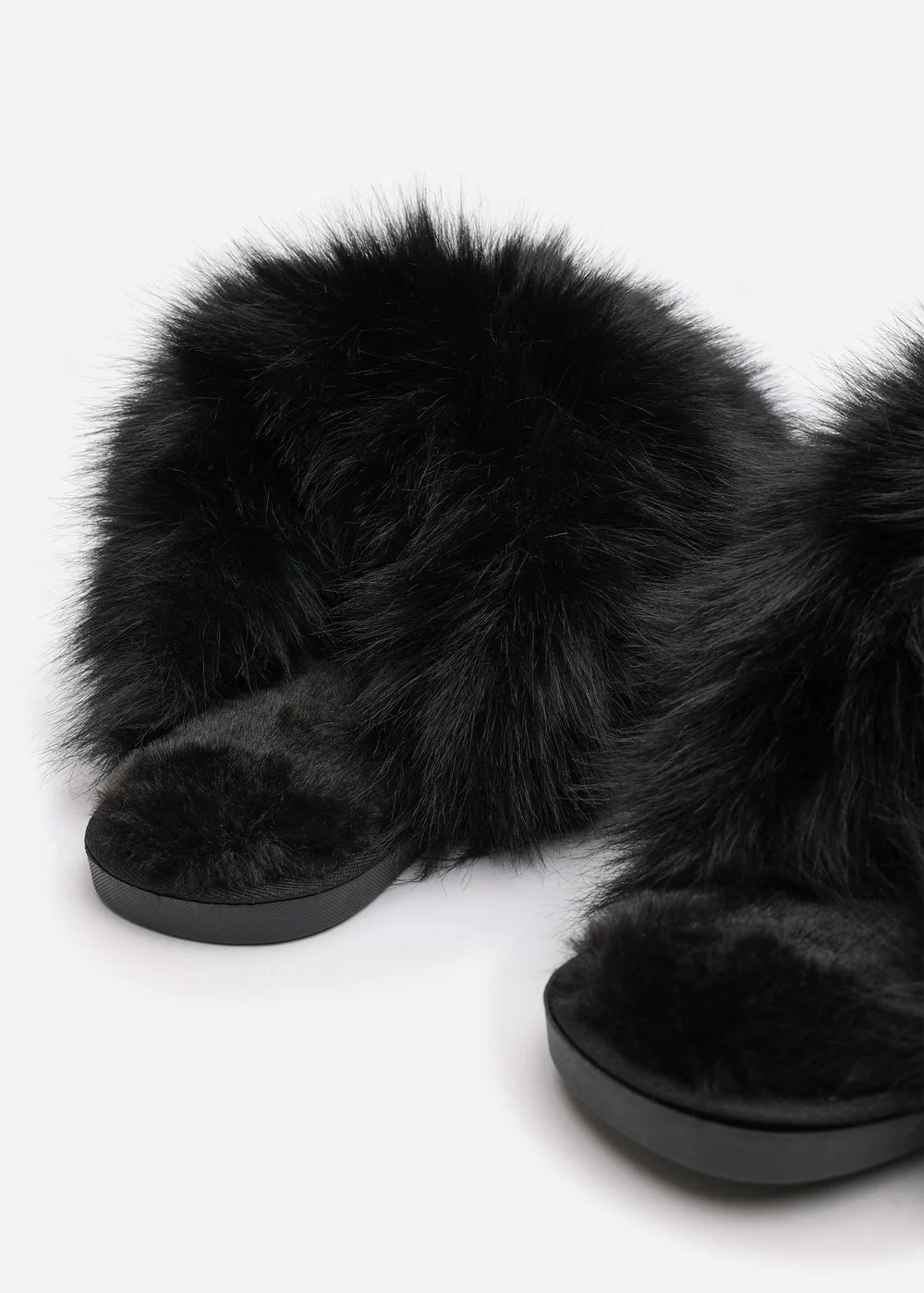 Where's That From Inez Ultimate Fluffy Black Fur Mule Slippers - 4 Image 4