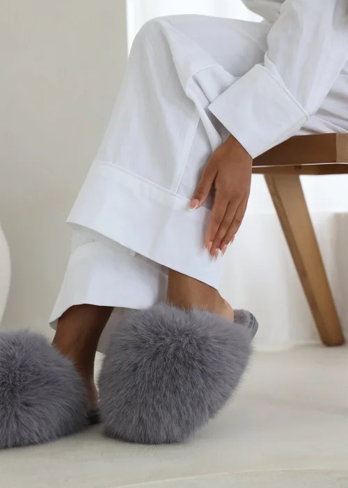 Where's That From Inez Ultimate Fluffy Grey Fur Mule Slippers - 6 Image 2
