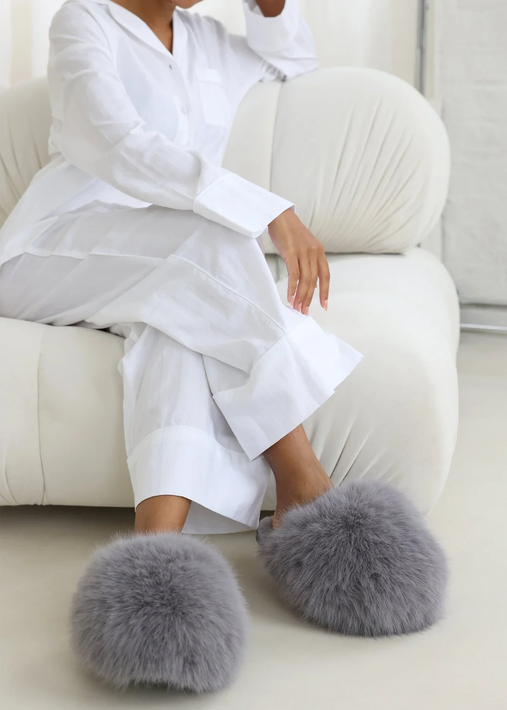Where's That From Inez Ultimate Fluffy Grey Fur Mule Slippers - 6 Image 5