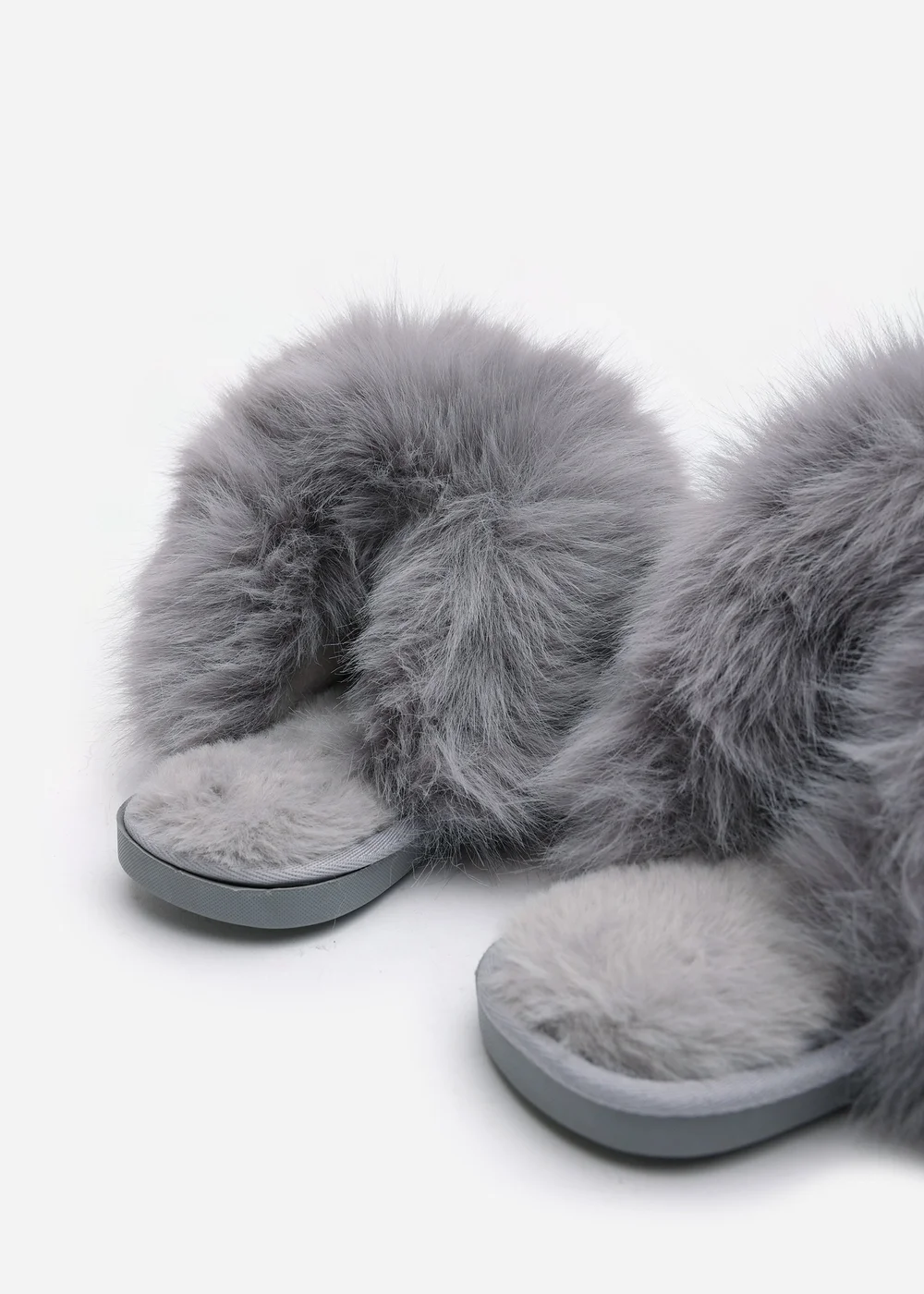 Where's That From Inez Ultimate Fluffy Grey Fur Mule Slippers - 6 Image 4