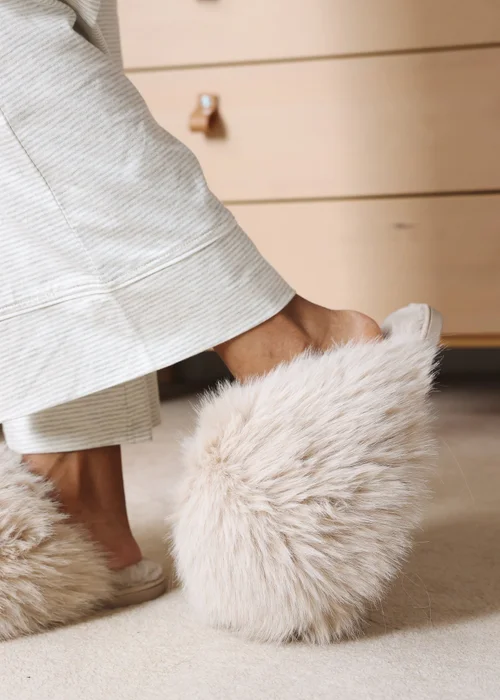 Where's That From Inez Ultimate Fluffy Beige Fur Mule Slippers - 7 Image 5