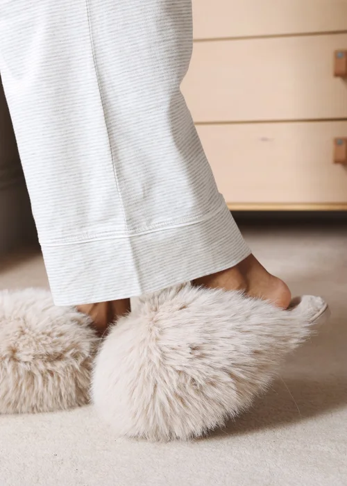 Where's That From Inez Ultimate Fluffy Beige Fur Mule Slippers - 7 Image 2