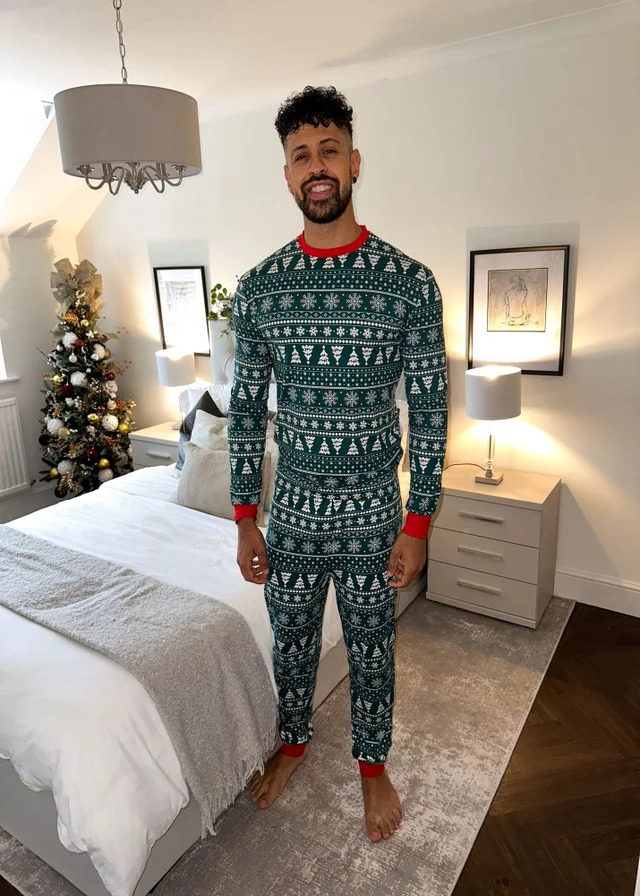 My Christmas Pyjamas Green Yuletide Two-Piece Long Matching Pyjama Set