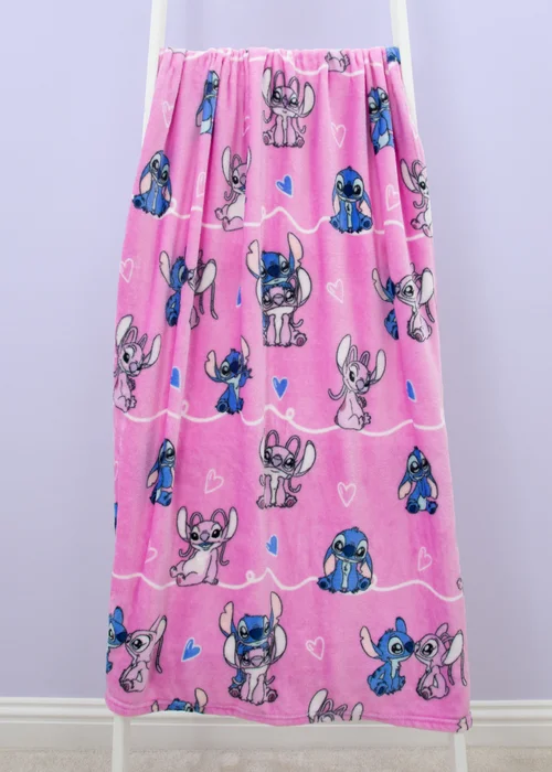 Lilo & Stitch Pink Chill Fleece Blanket - 100 x 150 Image 3