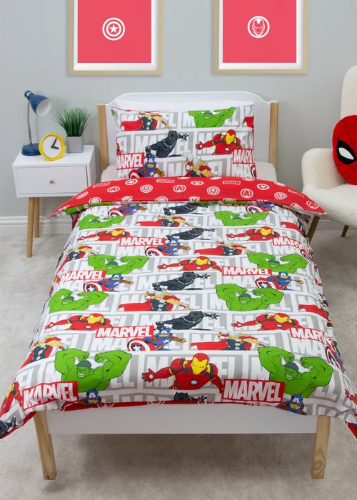 Avengers Red Heroes Polycotton Duvet Cover - Single Image 1