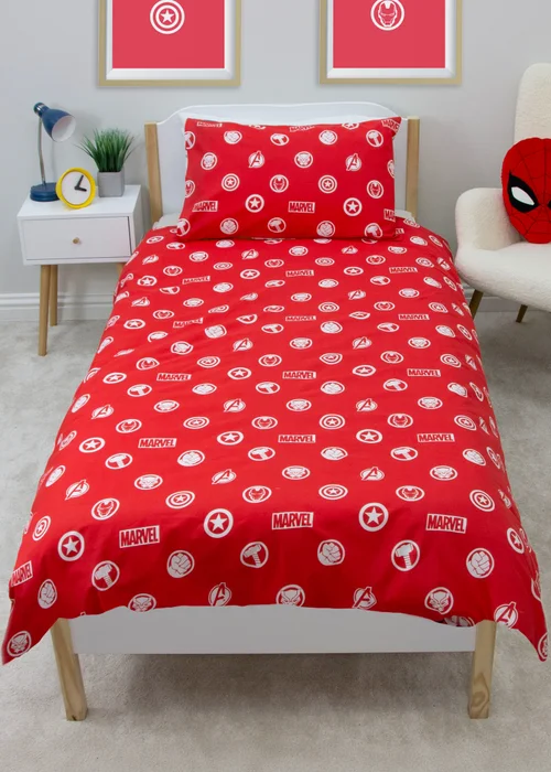 Avengers Red Heroes Polycotton Duvet Cover - Single Image 3