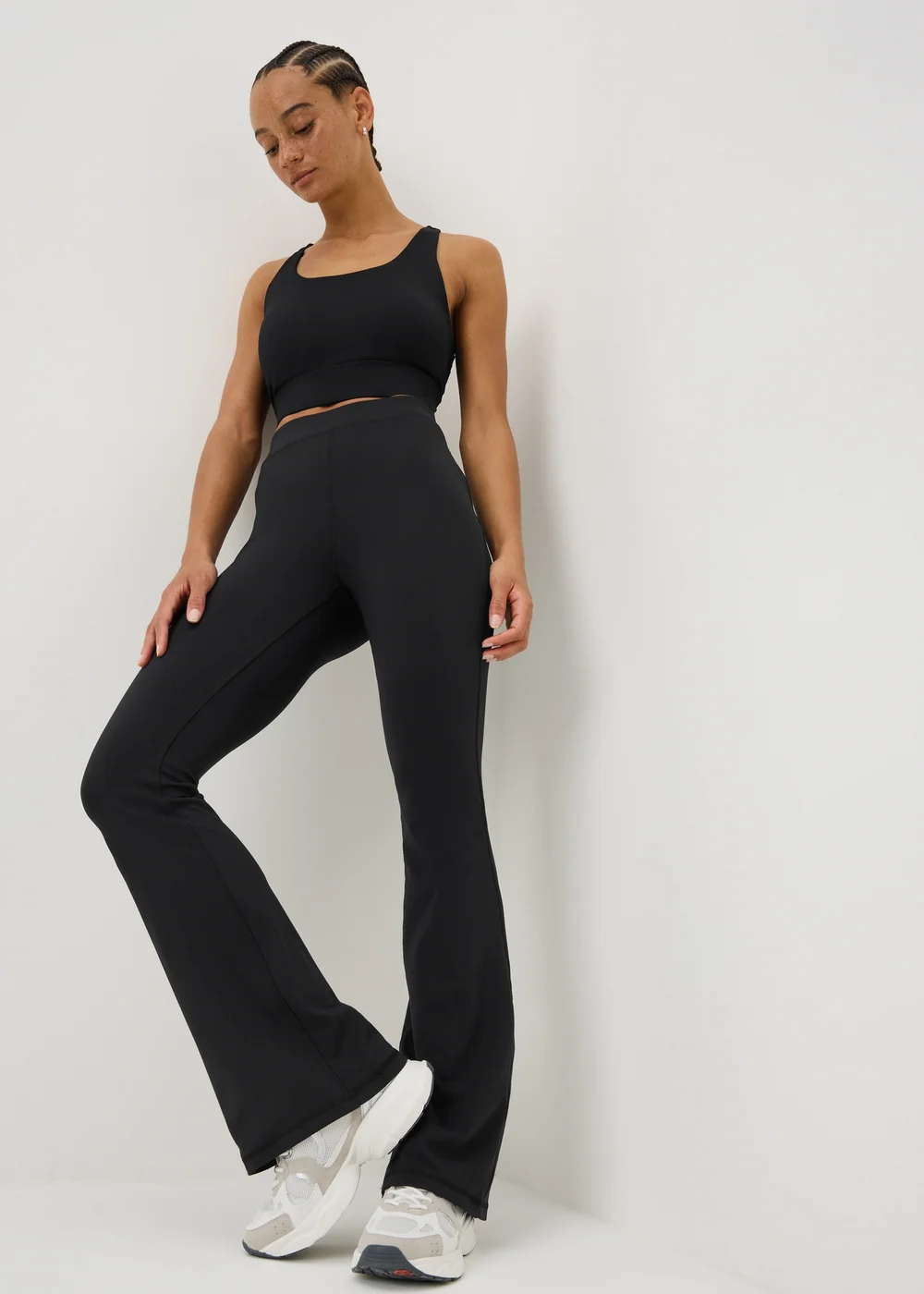 Souluxe Black Slim Flared Gym Leggings - 20 Image 1