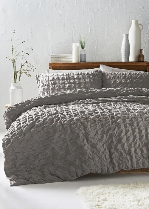 Grey Check Seersucker Duvet Set - Double Image 1