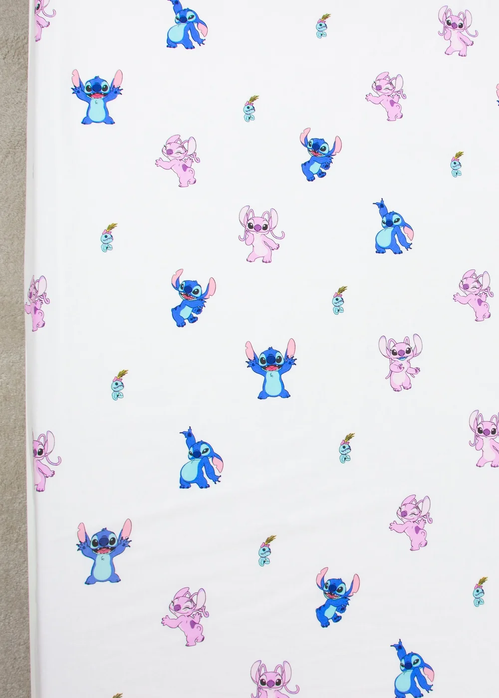 Disney Lilo & Stitch White Chill Fitted Sheet - Single Image 4